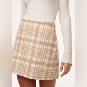 Aritzia plaid skirt 🤍